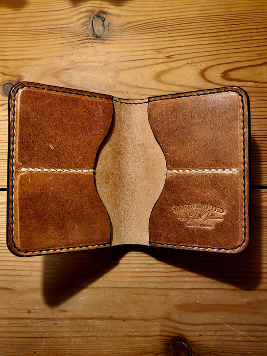 ”Hudson” – Premium Handmade Leather Wallet with High-Capacity Card Slots.
