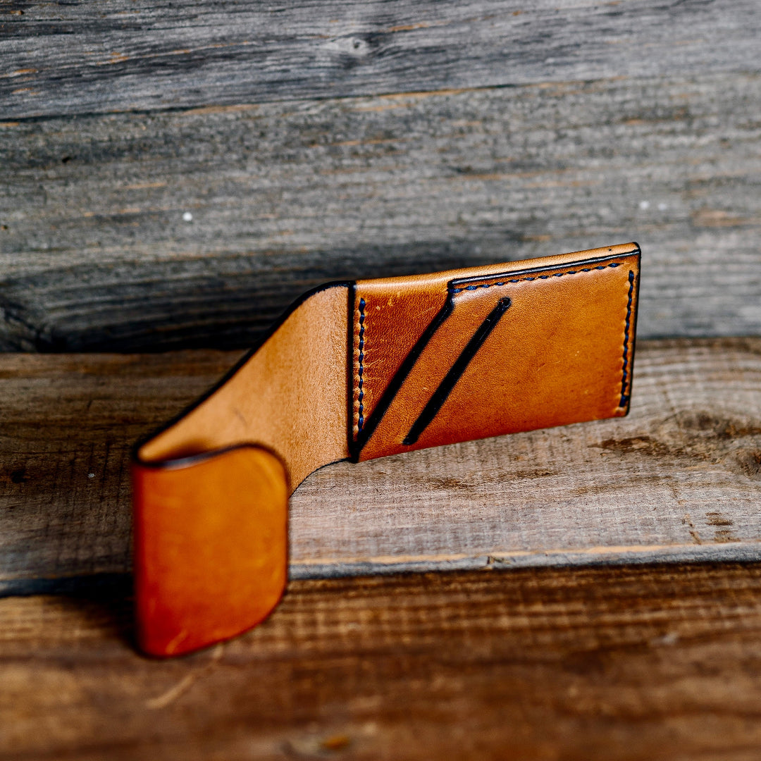 ”Flynn” - Handmade Leather Card & Cash Holder