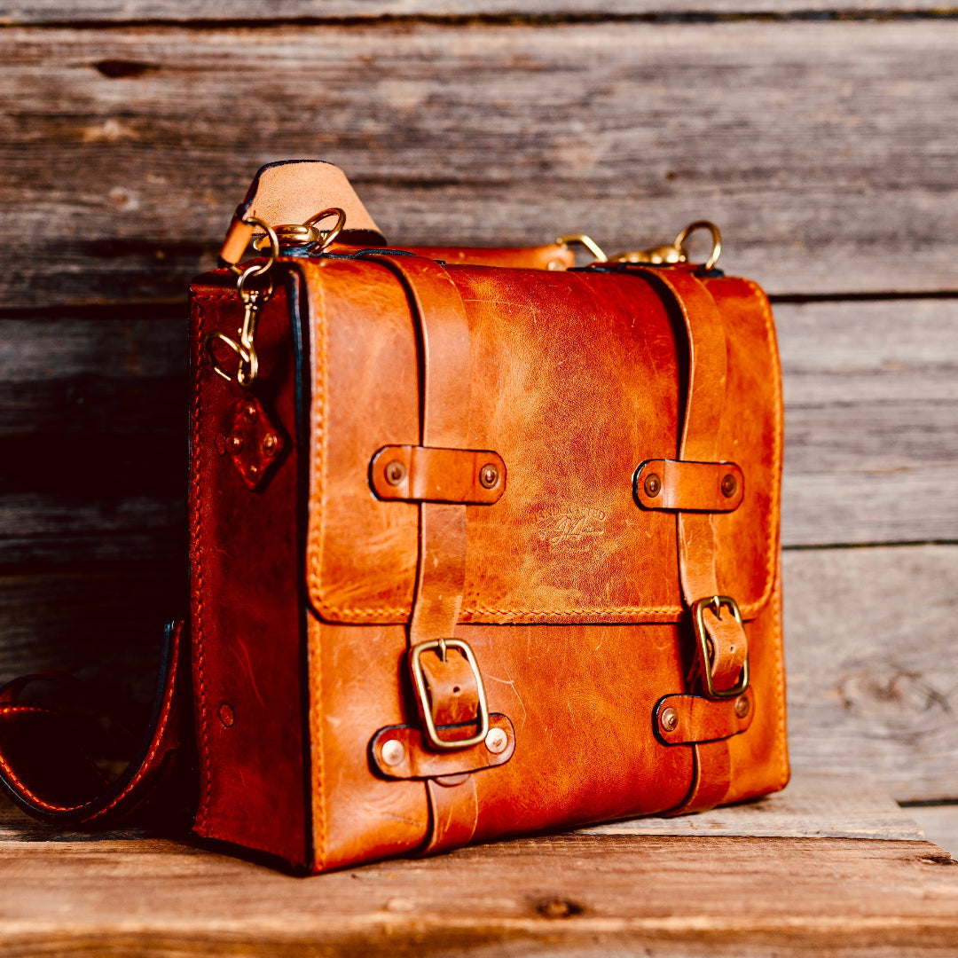 ”Lara Aurora” – Premium Handmade Leather Satchel Bag